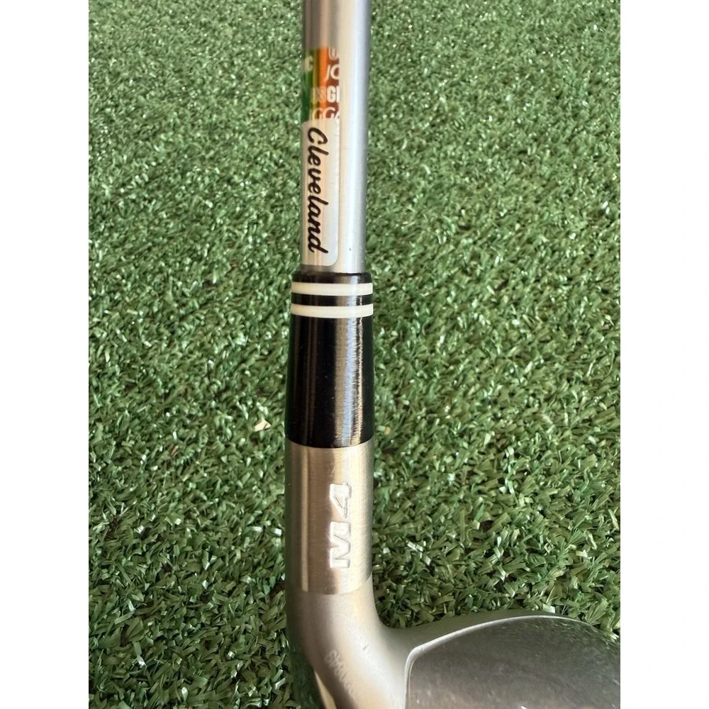 Cleveland Mashie M4 4 Hybrid 23° RH Ladies Flex Graphite Gliderail Golf NEW